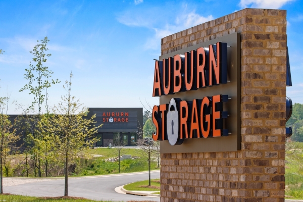 Facility photo: //images.sparefoot.com/medium/2428746a316f7cc485e.jpg
