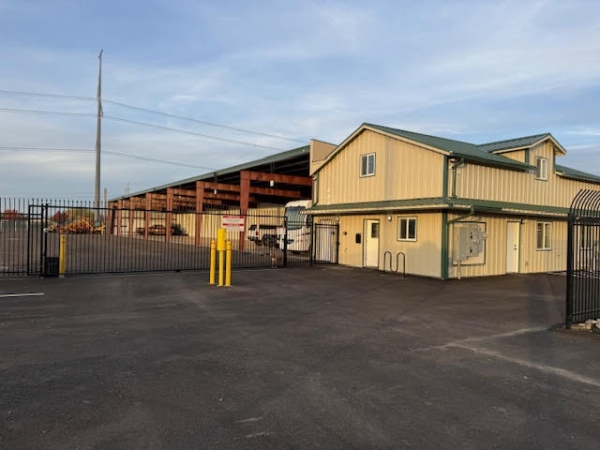 Storage Units at White City Boat & Mini Storage - 2618 Merry Lane