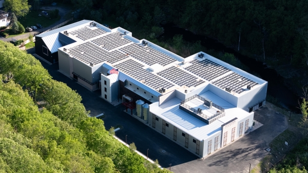 Facility photo: //images.sparefoot.com/medium/242907690cba1eef895.jpg