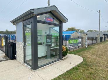 Facility photo: //images.sparefoot.com/medium/242917692fb04581f5a.png