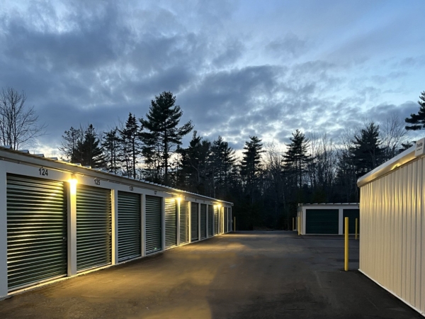 Facility photo: //images.sparefoot.com/medium/2429526927674f9ab58.jpg