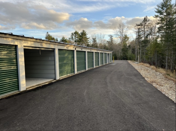 Facility photo: //images.sparefoot.com/medium/2429526927675a02759.jpg