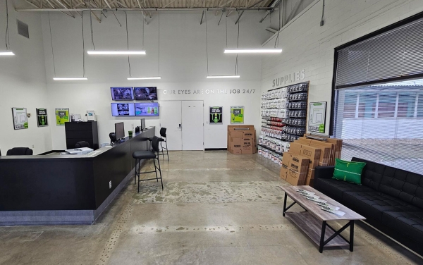 Facility photo: //images.sparefoot.com/medium/242960693050e379b37.jpg