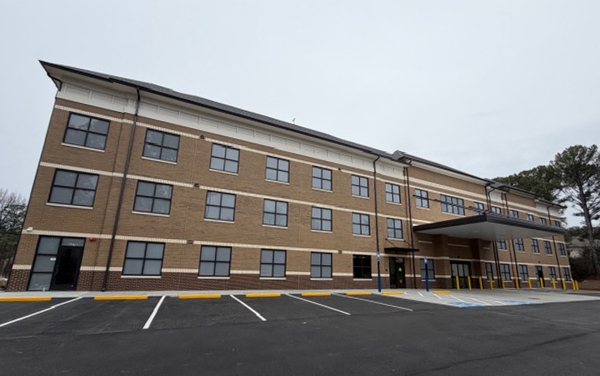 Facility photo: //images.sparefoot.com/medium/2429616967b9871a2e2.jpg