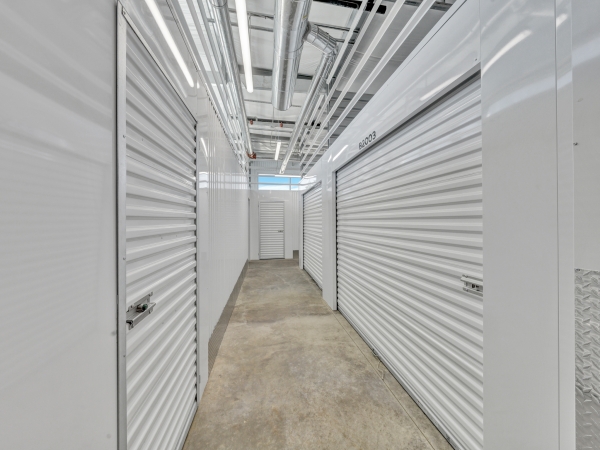 Facility photo: //images.sparefoot.com/medium/24296269c2d724a0ed4.jpg