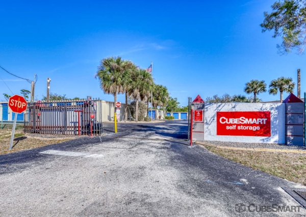 Facility photo: //images.sparefoot.com/medium/24298169f5a534a1b16.jpg