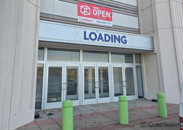 Facility photo: //images.sparefoot.com/medium/242982693bf736870bd.jpg