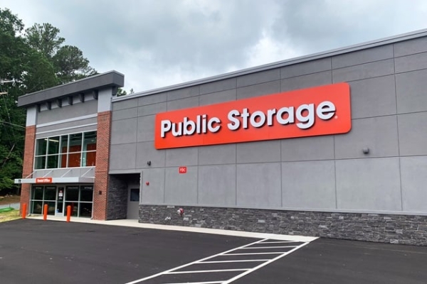Facility photo: //images.sparefoot.com/medium/24299069f89b5298f6a.jpg