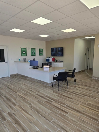 Facility photo: //images.sparefoot.com/medium/242999698a22cc6da41.jpg