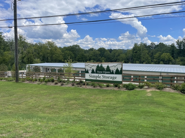 Facility photo: //images.sparefoot.com/medium/243005691f3903b94b7.jpeg