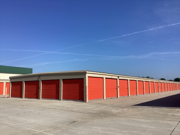 Facility photo: //images.sparefoot.com/medium/243007691e2d97d3dd4.jpg