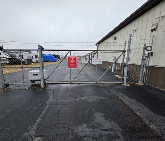 Facility photo: //images.sparefoot.com/medium/243018695f6e2291bf9.jpg