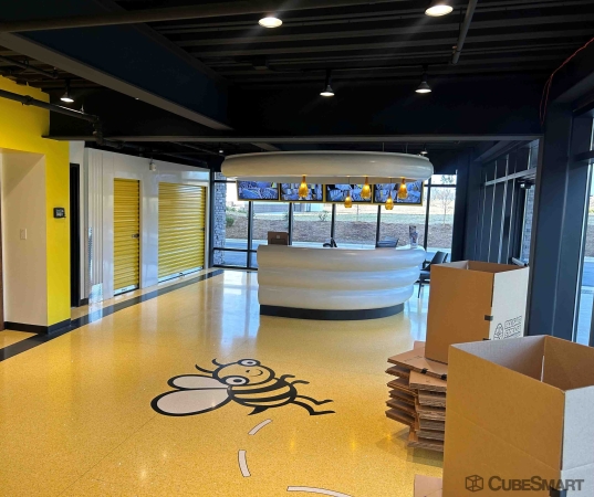 Facility photo: //images.sparefoot.com/medium/243019693d2f7089e45.jpg