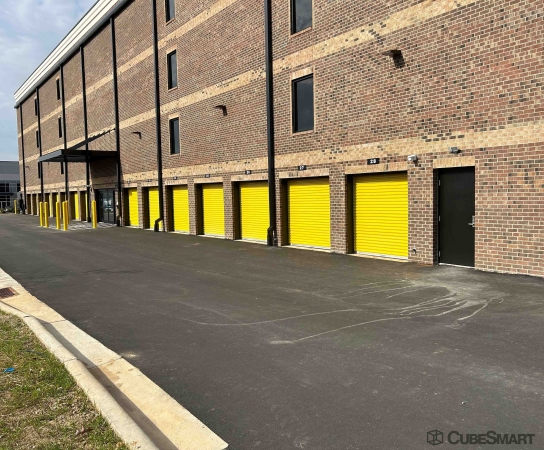 Facility photo: //images.sparefoot.com/medium/2430196943c0431ce60.jpg