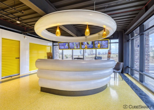 Facility photo: //images.sparefoot.com/medium/24301969ddfa776623b.jpg