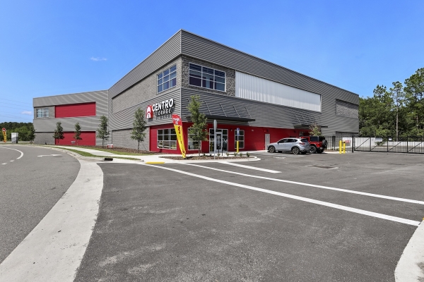Facility photo: //images.sparefoot.com/medium/2430226a316b886ff24.jpg