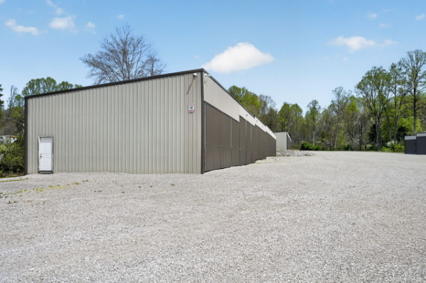 Facility photo: //images.sparefoot.com/medium/2430256a204940b8695.png
