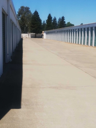 Facility photo: //images.sparefoot.com/medium/243034691df2e4e4b29.jpg