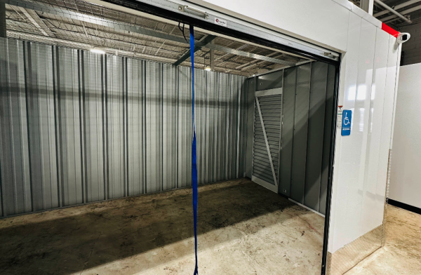 Facility photo: //images.sparefoot.com/medium/243045691e0c192ee89.png