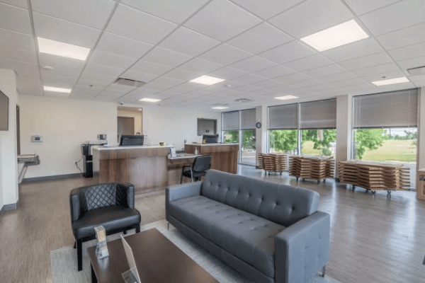 Facility photo: //images.sparefoot.com/medium/2430566926170492f51.png