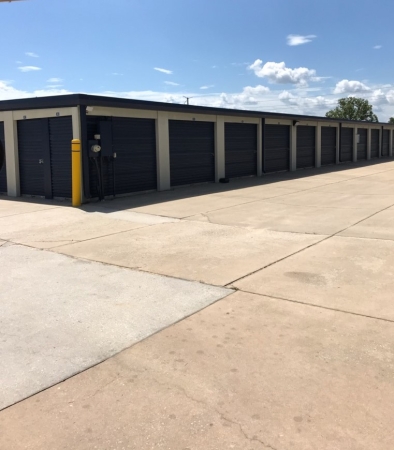 Facility photo: //images.sparefoot.com/medium/2430626920bf42d575c.jpg