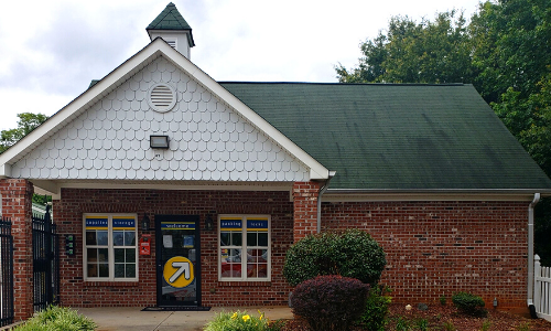 Facility photo: //images.sparefoot.com/medium/243068692076839f31e.png