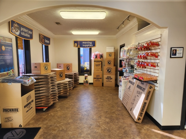 Facility photo: //images.sparefoot.com/medium/24307069207b99a1476.jpg