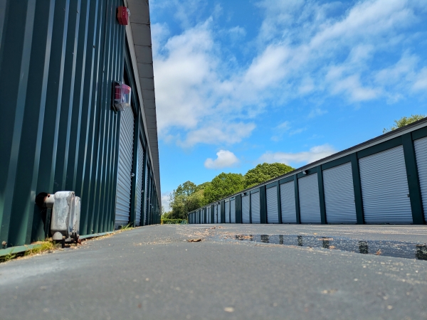 Facility photo: //images.sparefoot.com/medium/2430726920d14da8744.jpg