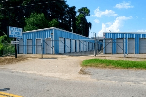 Facility photo: //images.sparefoot.com/medium/24308769208b7a89cda.jpg