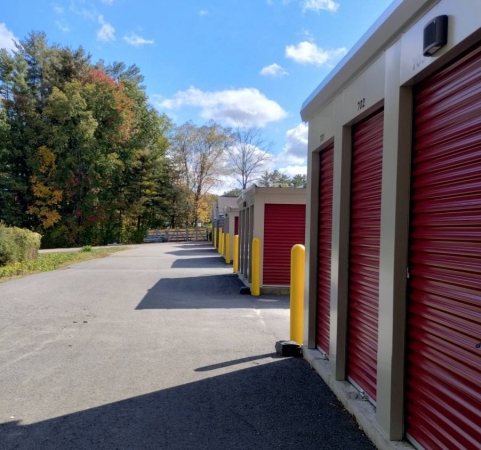 Facility photo: //images.sparefoot.com/medium/24311569247ef247afd.jpg