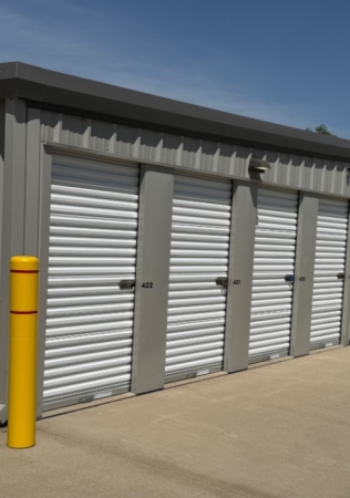Facility photo: //images.sparefoot.com/medium/24311769fdf8c0ef1c0.jpg