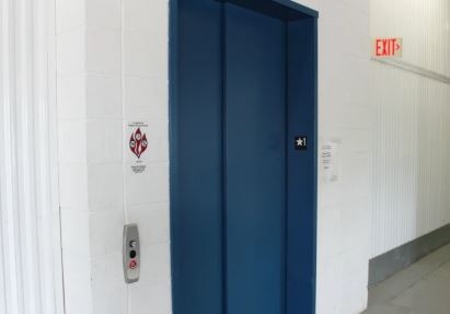 Facility photo: //images.sparefoot.com/medium/2431256925c42751c19.jpg