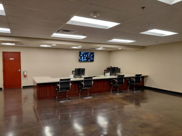 Facility photo: //images.sparefoot.com/medium/24314269942e8275624.jpg