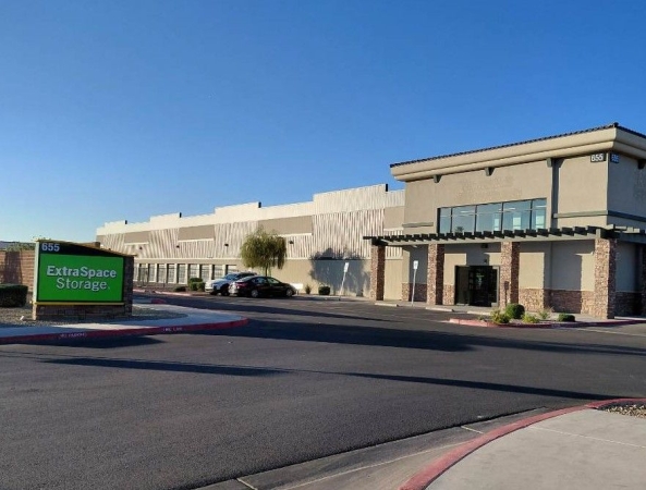 Facility photo: //images.sparefoot.com/medium/24314269942e8549ade.jpg