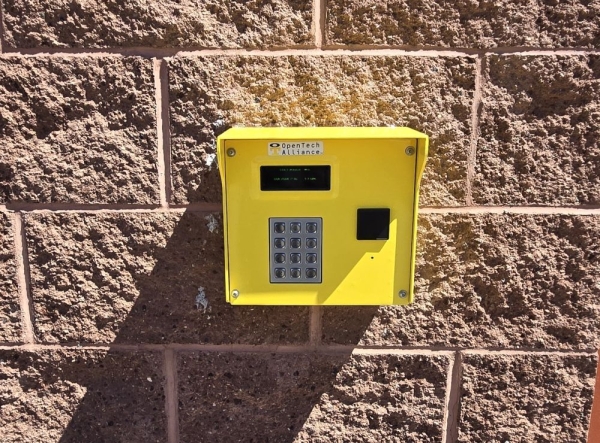 Facility photo: //images.sparefoot.com/medium/24315669d6445727b2d.jpg