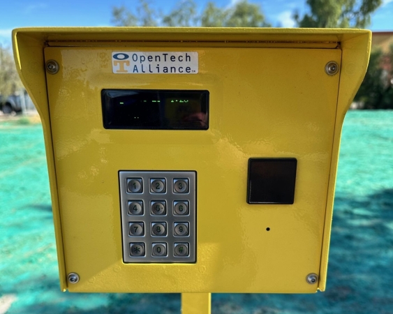 Facility photo: //images.sparefoot.com/medium/243174699430c754f49.jpg