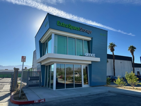 Facility photo: //images.sparefoot.com/medium/243174699430cb7c250.jpg