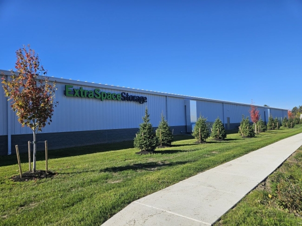 Facility photo: //images.sparefoot.com/medium/2431796994311004235.jpg