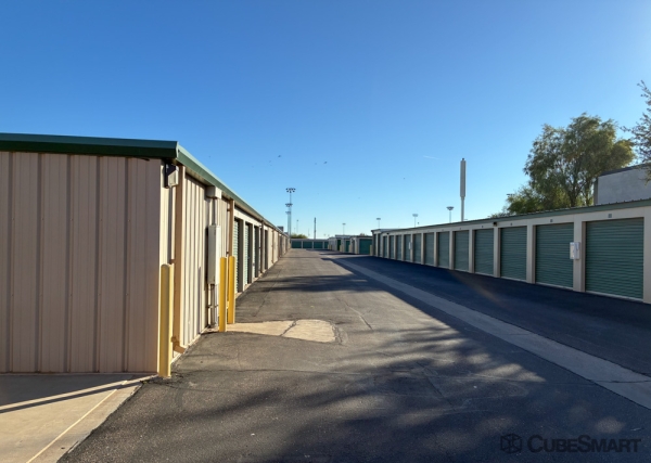 Facility photo: //images.sparefoot.com/medium/243196692fe4986ca9d.jpg