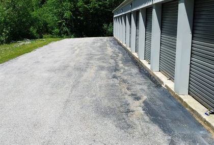 Facility photo: //images.sparefoot.com/medium/24319869287e4e83e7c.jpg