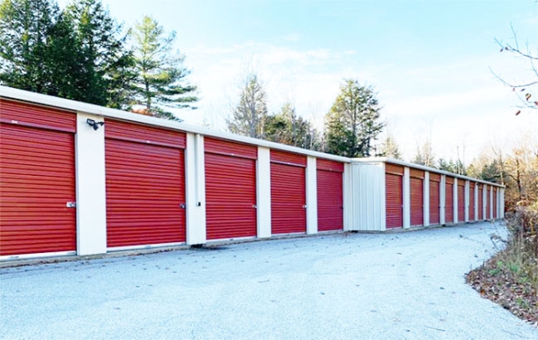 Facility photo: //images.sparefoot.com/medium/24320169288fecdf352.jpg