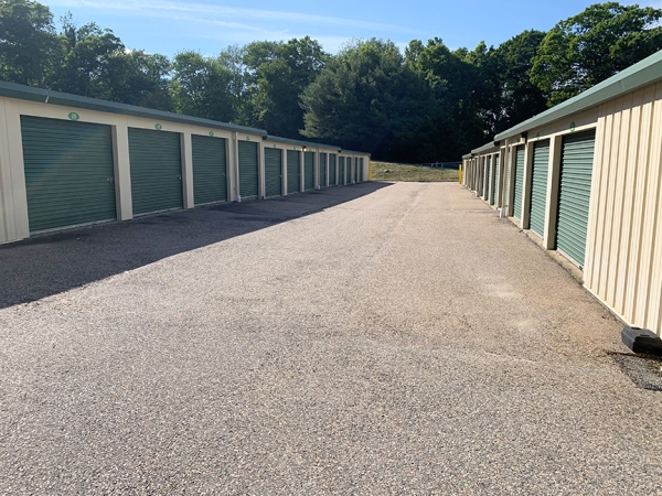 Facility photo: //images.sparefoot.com/medium/2432166928c5b198877.jpg