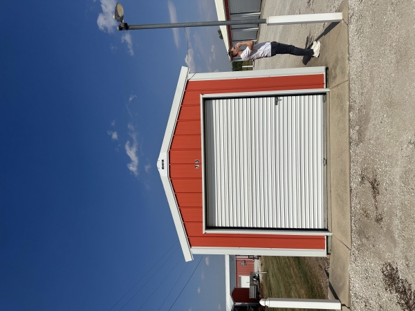 Facility photo: //images.sparefoot.com/medium/2432226965a38647263.jpg