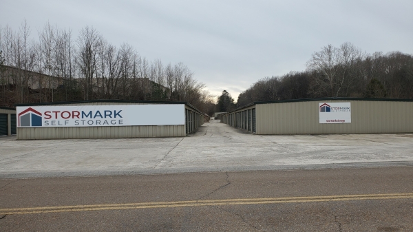 Facility photo: //images.sparefoot.com/medium/243246692f41753d27c.jpg