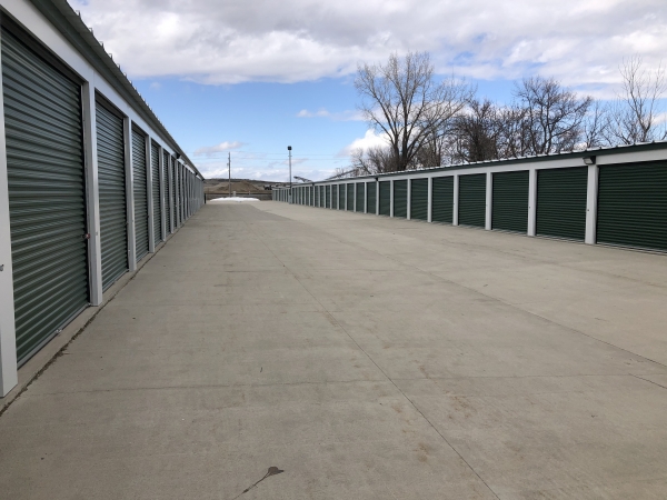 Facility photo: //images.sparefoot.com/medium/24327669308f0e3ffb2.jpg