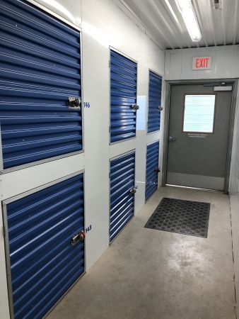 Facility photo: //images.sparefoot.com/medium/243278693359b1f0884.jpg