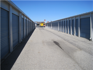 Storage Units at Five Star Storage - Five Star Storage - 32nd St - 3241 32Nd Street South