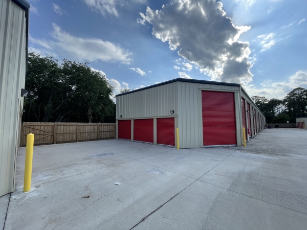Storage Units at StorSafe of Palm Shores - 5586 North US Highway 1