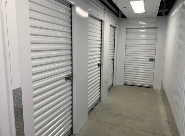 Facility photo: //images.sparefoot.com/medium/243315693849fcf202c.jpeg