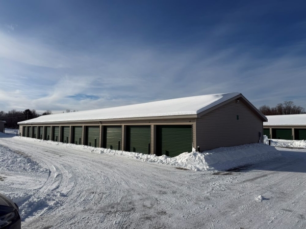 Facility photo: //images.sparefoot.com/medium/24334569403e6be646e.jpg